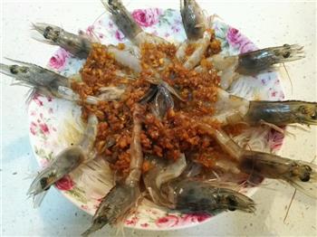 粉丝蒜蓉蒸虾的做法步骤4