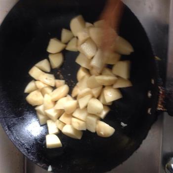 咖喱土豆鸡块的做法步骤5