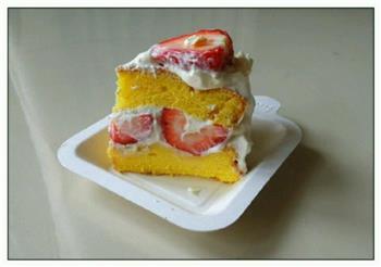 简略草莓奶油蛋糕-时令蛋糕优品的做法步骤3