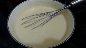 玉米牛奶炒面团的做法步骤2