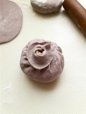 紫米青椒肉丁包子的做法步骤11