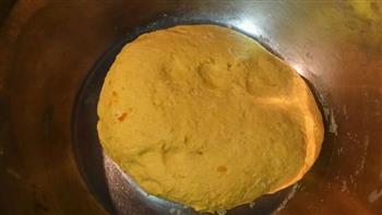 南瓜玉米面豆沙发糕的做法步骤3