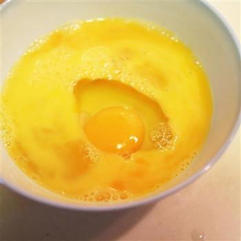 杏鲍菇炒鸡蛋的做法步骤2