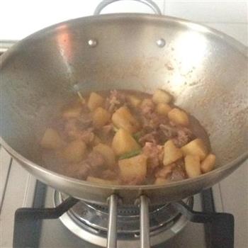 家常土豆炖排骨的做法步骤5