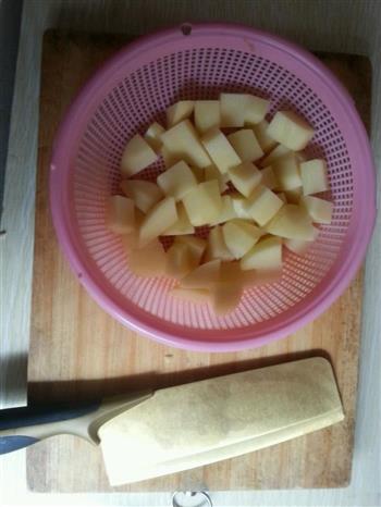 土豆烧鸡腿的做法步骤5