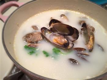 牛奶蛤蜊汤的做法图解8