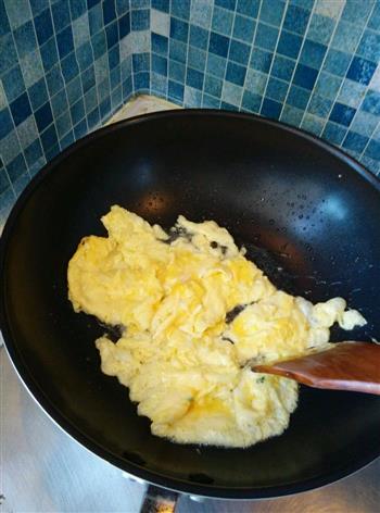 莴笋木耳炒鸡蛋的做法步骤6