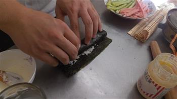 紫菜寿司的做法图解4