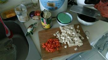 蟹黄豆腐的做法步骤1