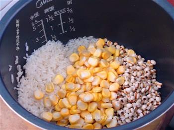抗衰老的玉米粥的做法图解3