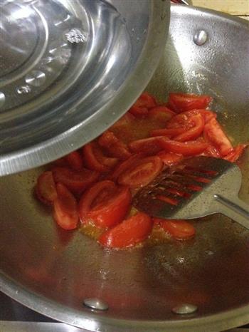 番茄烩金针菇的做法步骤5