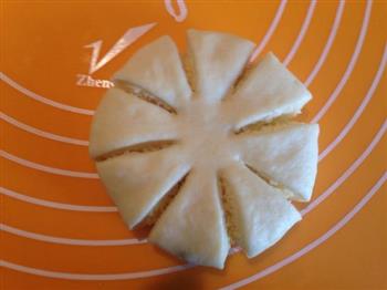65度汤种椰蓉花形面包的做法图解10
