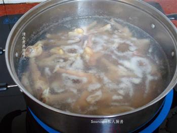 祛湿鸡爪薏米赤豆汤的做法图解4