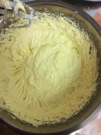 普通面粉做原味磅蛋糕的做法步骤4