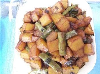豆角炖土豆的做法步骤1