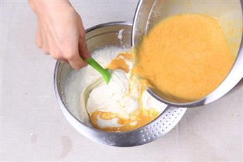 最爱这入口即化的柔软-芒果慕斯蛋糕的做法步骤8