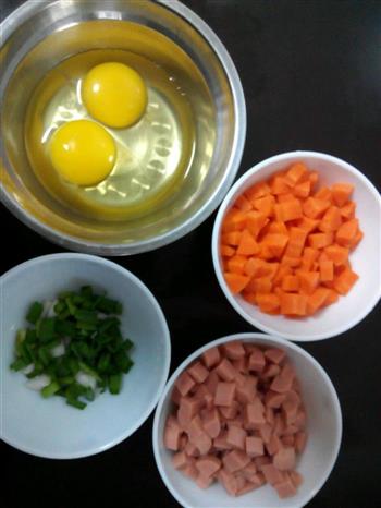 四色蛋炒饭的做法步骤1