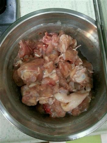 咖喱鸡腿肉的做法步骤1