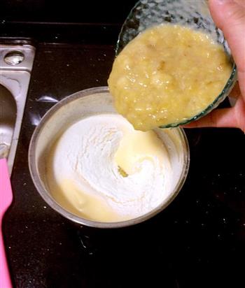 香蕉杏仁片海绵纸杯蛋糕的做法步骤7