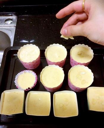 香蕉杏仁片海绵纸杯蛋糕的做法步骤9