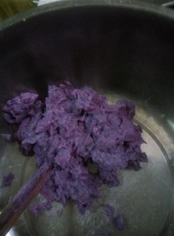 玫瑰花紫薯馒头的做法步骤1
