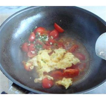 好吃的西红柿炒鸡蛋的做法步骤7
