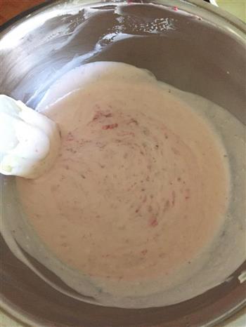 抹茶草莓乳酪慕斯蛋糕的做法步骤7