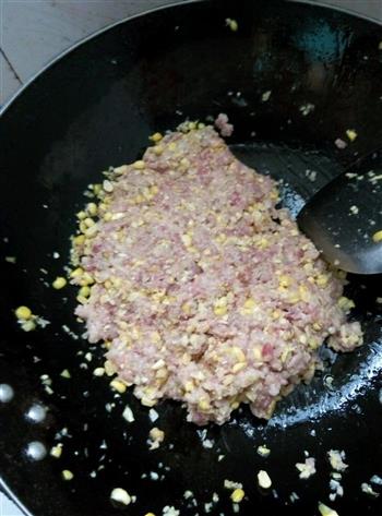猪肉玉米饺子的做法步骤3