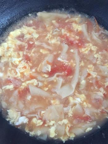 西红柿鸡蛋面片汤的做法步骤5