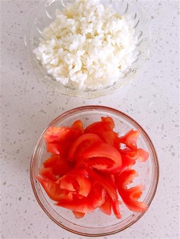 西红柿炒米饭鸡蛋卷的做法步骤2