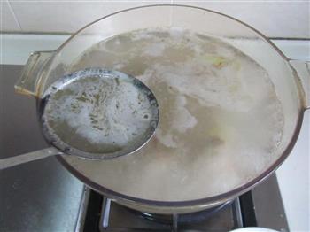 玉米蚕豆排骨汤的做法图解6