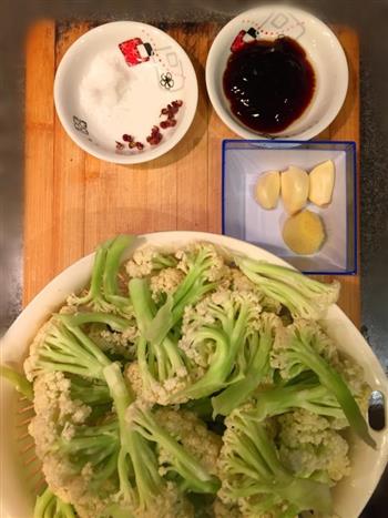 干锅花菜的做法步骤1