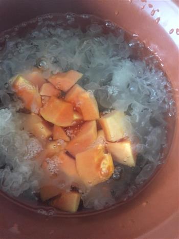 木瓜炖银耳甜汤的做法步骤6