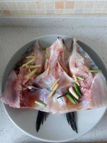 剁椒鱼头豆腐的做法步骤2