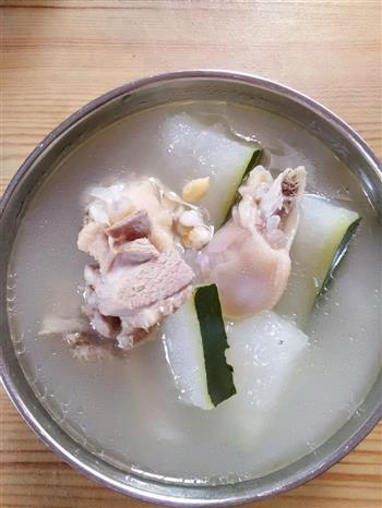 老鸭冬瓜薏米汤的做法图解1