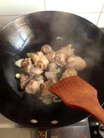 海参香菇鸡汤的做法步骤4
