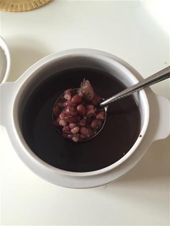 红豆薏米生姜红枣粥的做法图解2