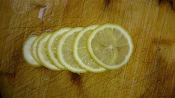 柠檬蜂蜜水的做法步骤2