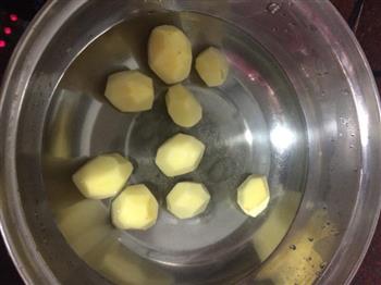 椒盐小土豆的做法步骤1