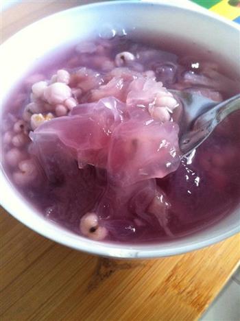 紫薯薏米银耳汤的做法步骤2