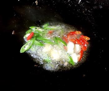 腊肉炒蕨菜的做法步骤5