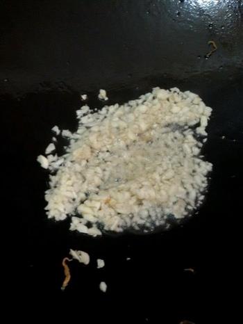 银鱼花生米的做法步骤3
