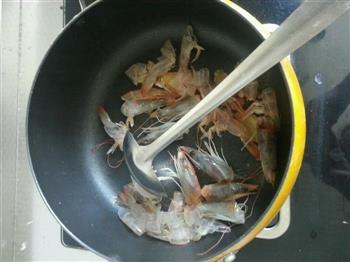 虾仁豆腐海带汤的做法步骤2