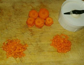 胡萝卜粥的做法图解1