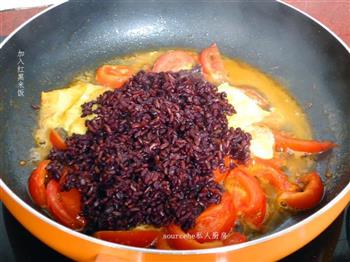 红黑米，西红柿蛋炒饭的做法图解9