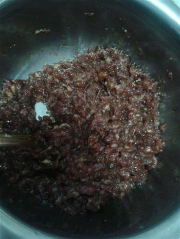 牛肉馅油焖辣椒的做法步骤1