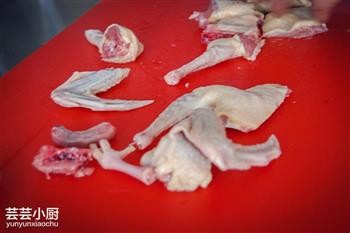 牛肝菌乳鸽汤的做法步骤2