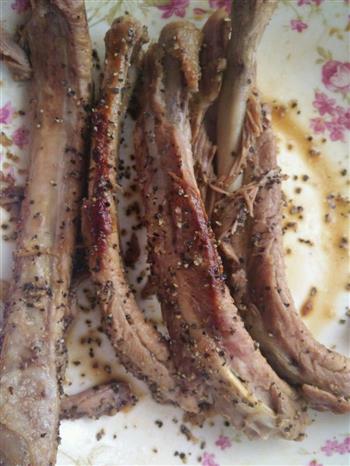 整根吃的黑椒排骨-柠香黑椒烤肋排的做法步骤2