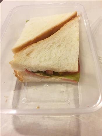 自制简单三明治的做法步骤1