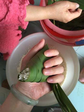 端午节大放粽-手把手教你包粽子的做法步骤10